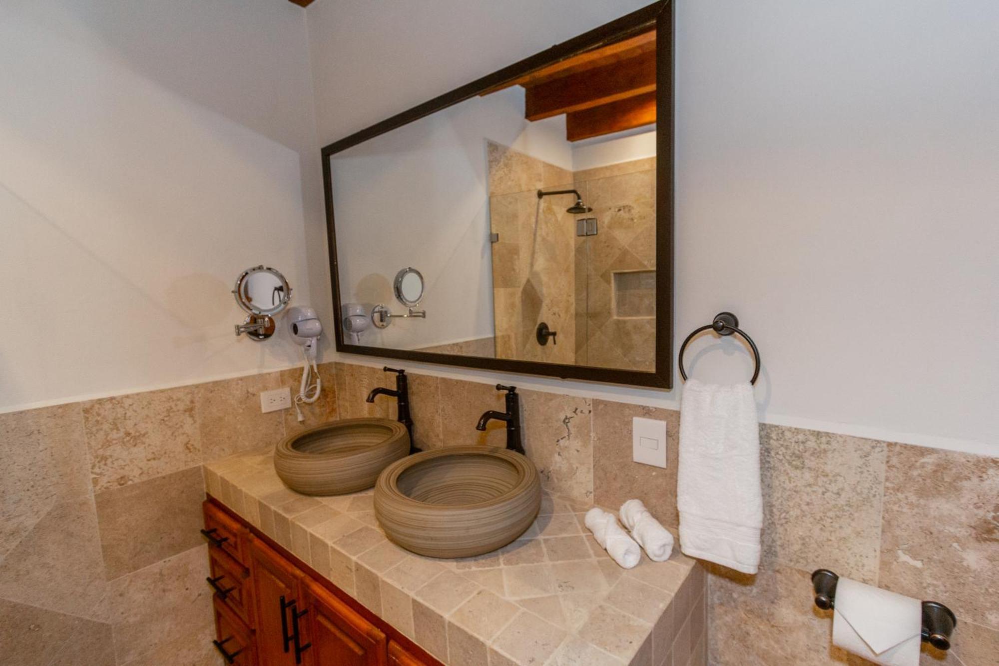 סאן מיגל דה אלנדה Five Queens Boutique Hotel מראה חיצוני תמונה
